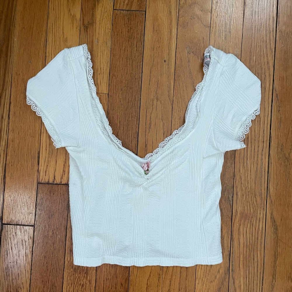 NWOT Urban Outfitters Cropped Rosette Top